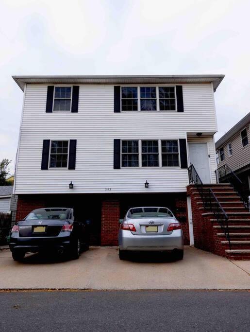 Family 3-bedroom Apartment *